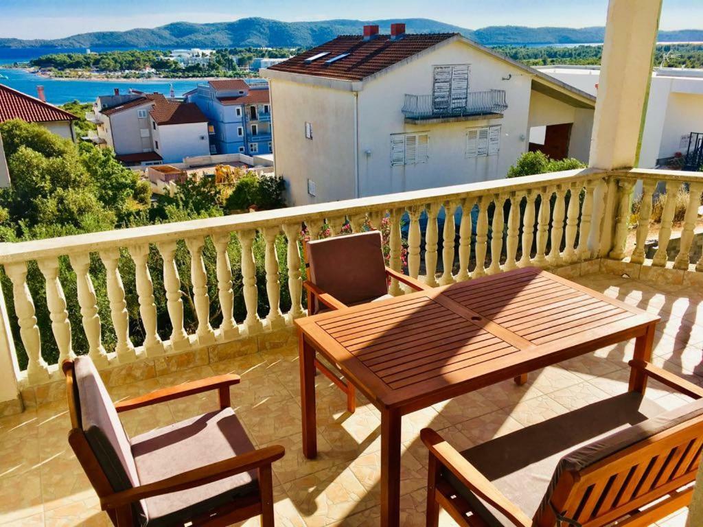 Apartmani Nina Sibenik Exterior photo